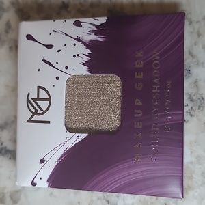 Makeup Geek Foiled Eyeshadow Shade illuminaughty